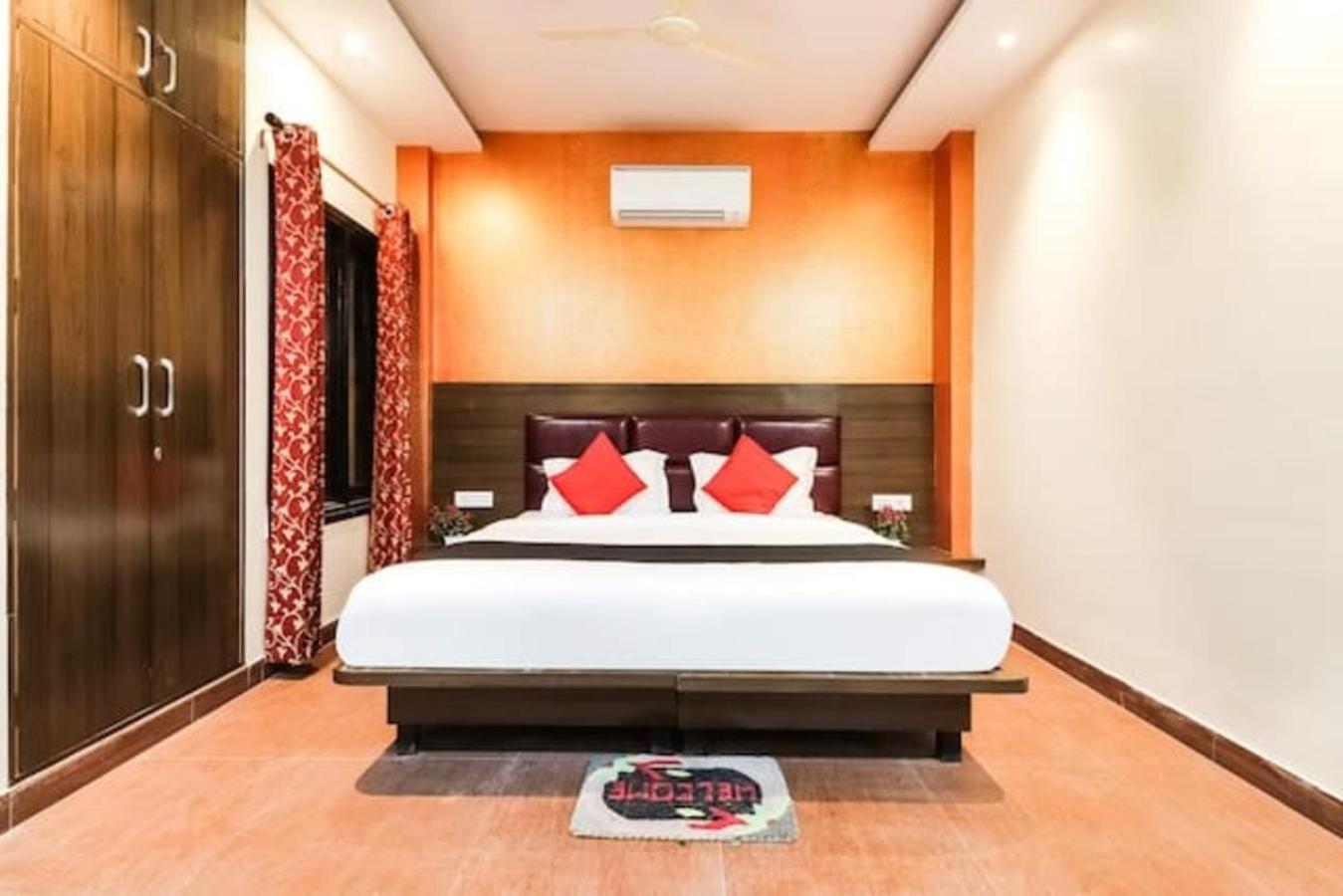 Hotel Gayatri Palace ラクナウ エクステリア 写真