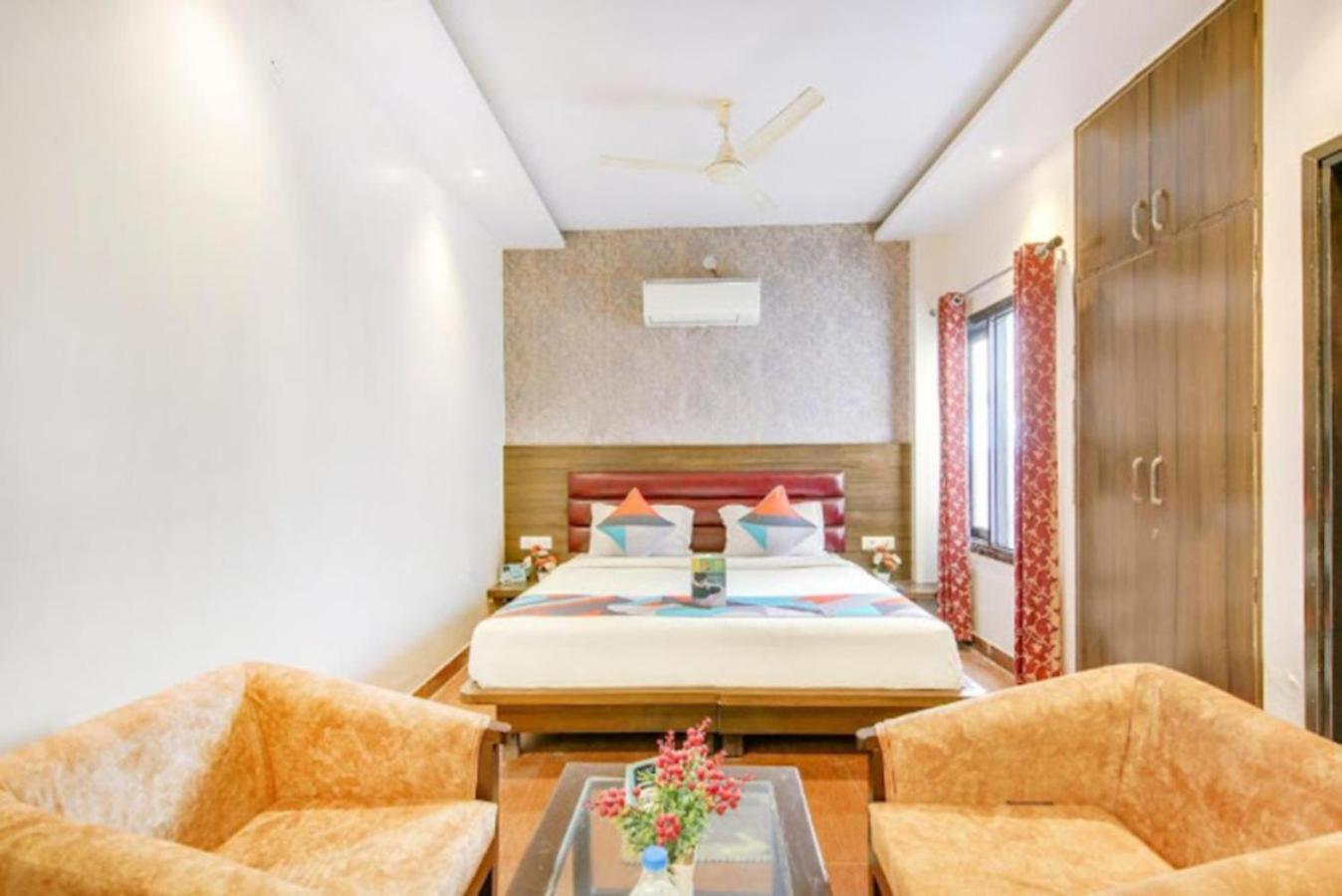 Hotel Gayatri Palace ラクナウ エクステリア 写真